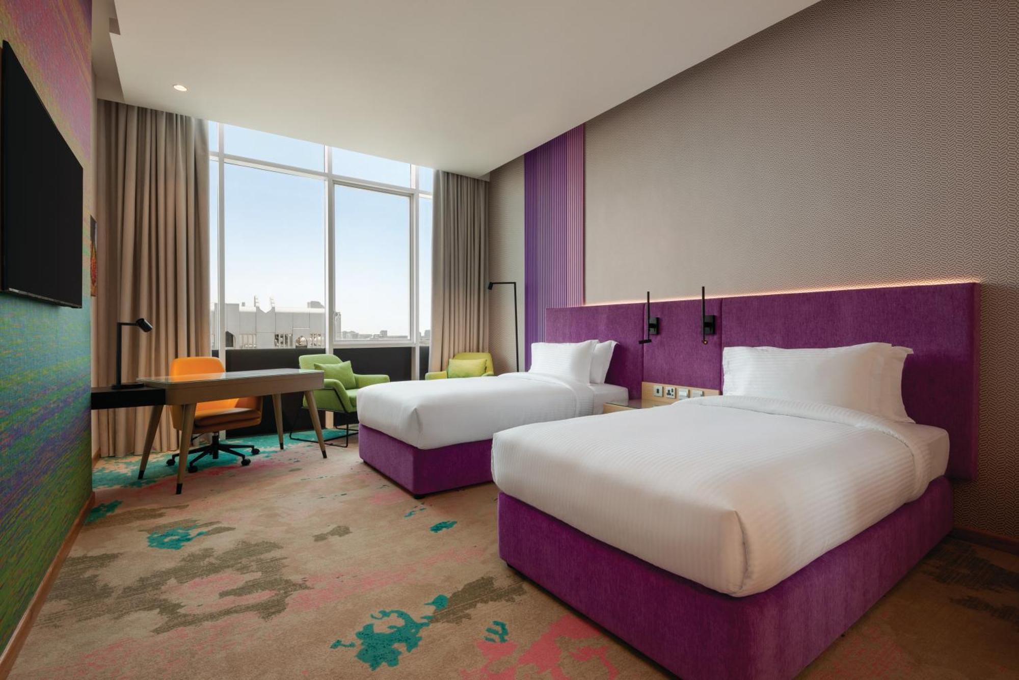 Готель La Quinta By Wyndham Abu Dhabi Al Wahda Екстер'єр фото